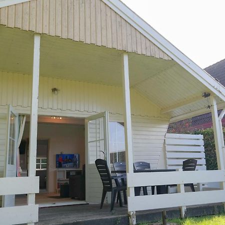 أنيوم 3 Pers Waterfront Swedish House W Sauna, Modern Kitchen And Private Terrace المظهر الخارجي الصورة