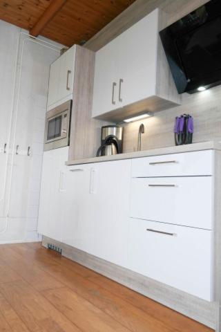 أنيوم 3 Pers Waterfront Swedish House W Sauna, Modern Kitchen And Private Terrace المظهر الخارجي الصورة
