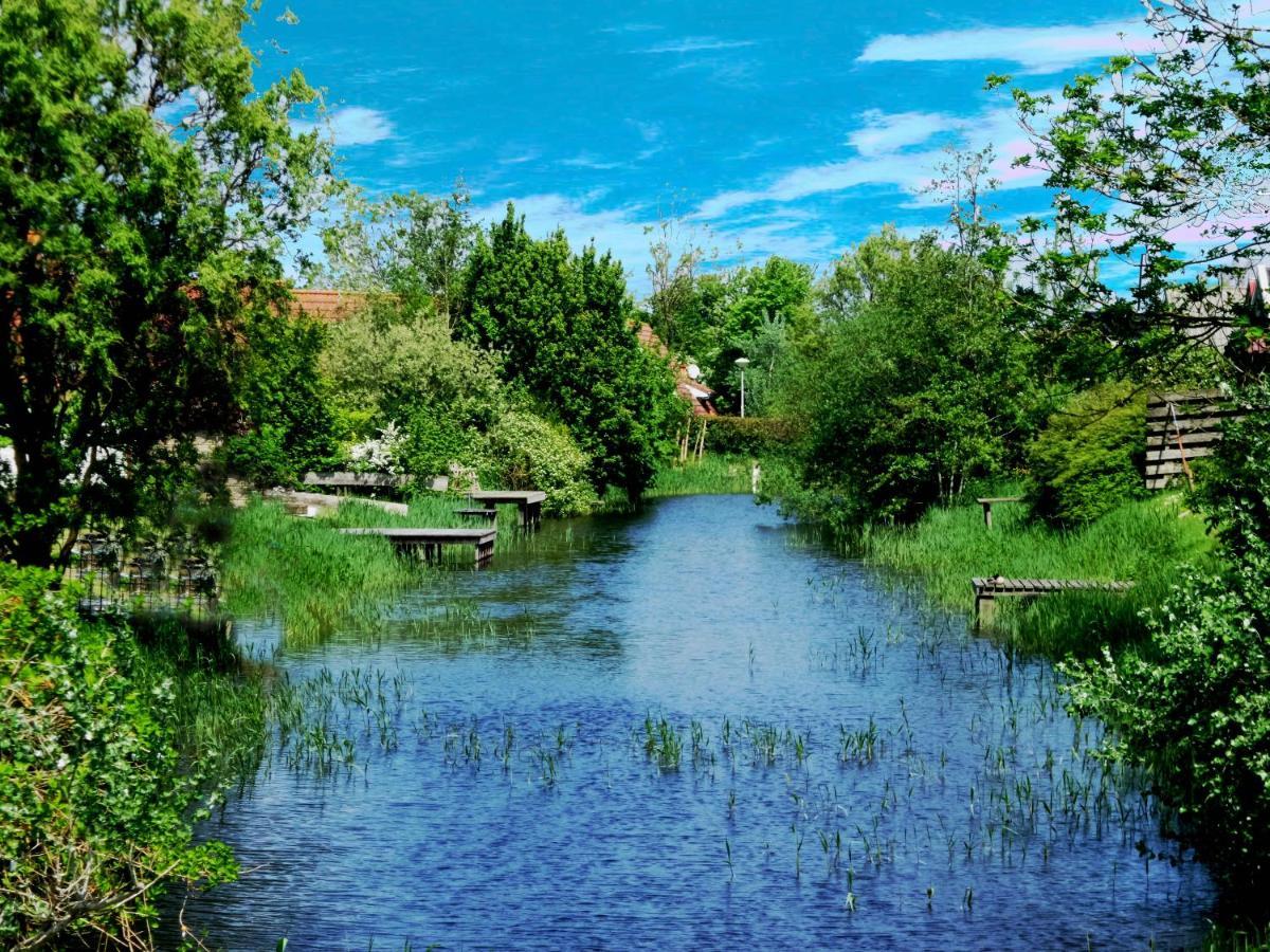 أنيوم 3 Pers Waterfront Swedish House W Sauna, Modern Kitchen And Private Terrace المظهر الخارجي الصورة